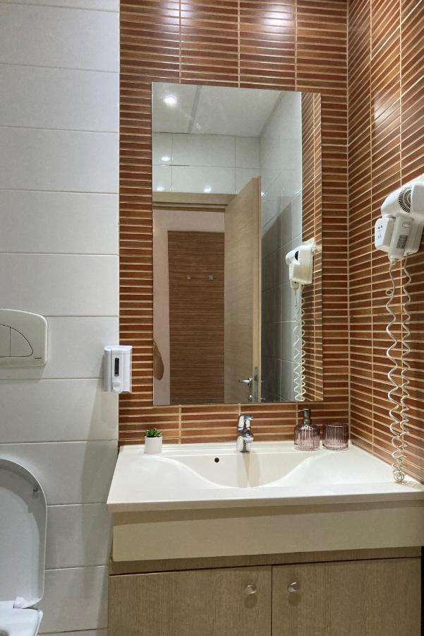 Laroka House Rin Grand Residence Modern Apartment بوخارست المظهر الخارجي الصورة