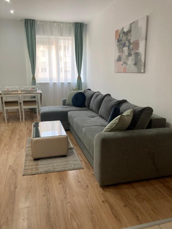 Laroka House Rin Grand Residence Modern Apartment بوخارست المظهر الخارجي الصورة